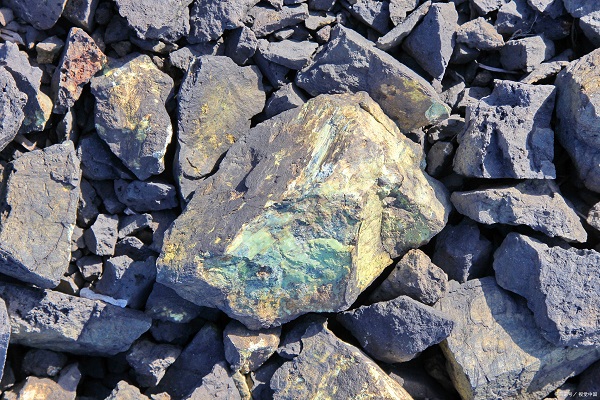 深圳礦石檢測去哪做？礦石成分分析一次需要多少錢？